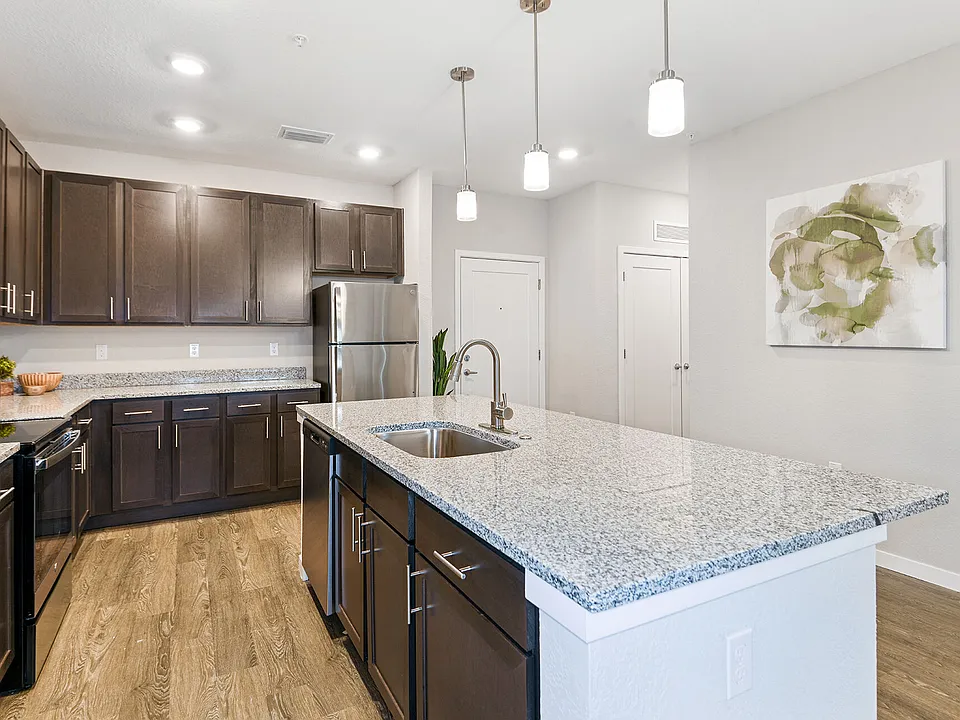 Parkside at Avalon Park apartments community photo