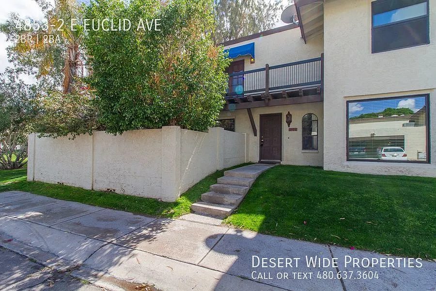 4853-2 E Euclid Ave