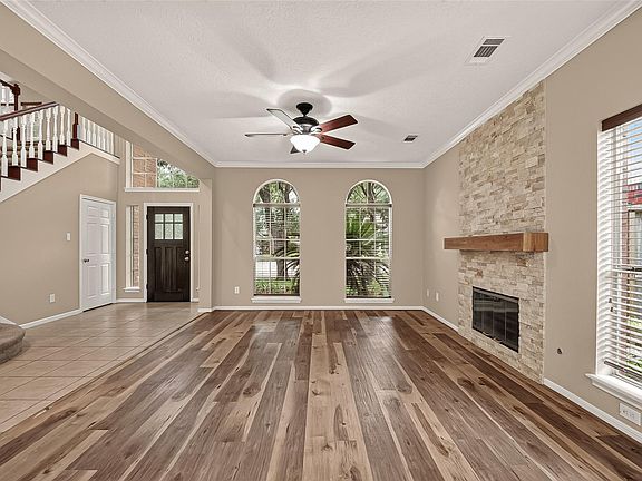 5th image of 128 Island Breeze Cir