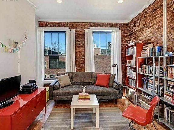 3rd image of 508 Lafayette Ave #3A