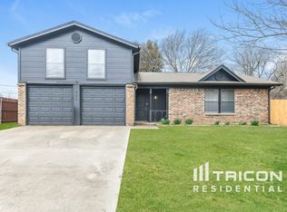 6705 Lampe Ct, Watauga, TX 76148