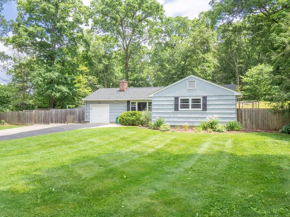 45 Bayberry Hill Road, Ridgefield, CT 06877