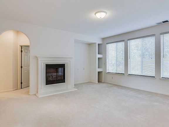 5th image of 60 Cognac Cir