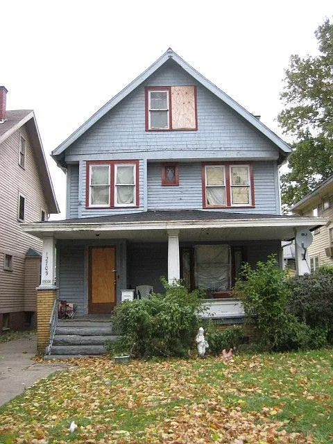 12709 Phillips Ave photo 1