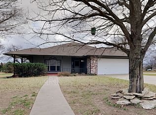 18045 S Elm Rd, Claremore, OK 74019