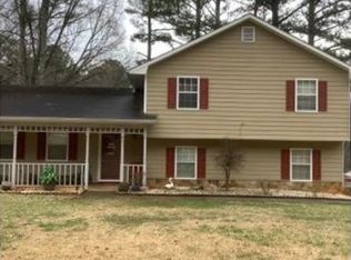 365 Rocky Cove Trl, Lawrenceville, GA 30044