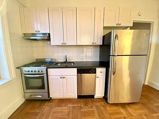 Rented by City Connections Realty | media 1