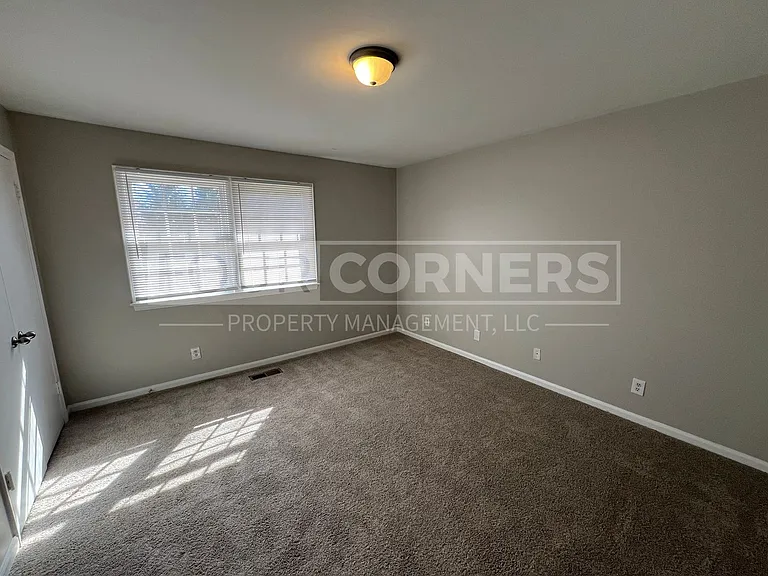 2401 Vanstory St #C — Photo 7