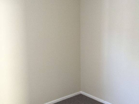 5th image of 663 Freeland Ave