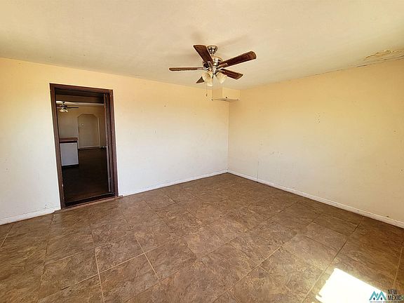 4th image of 868 Curry Rd E #B2