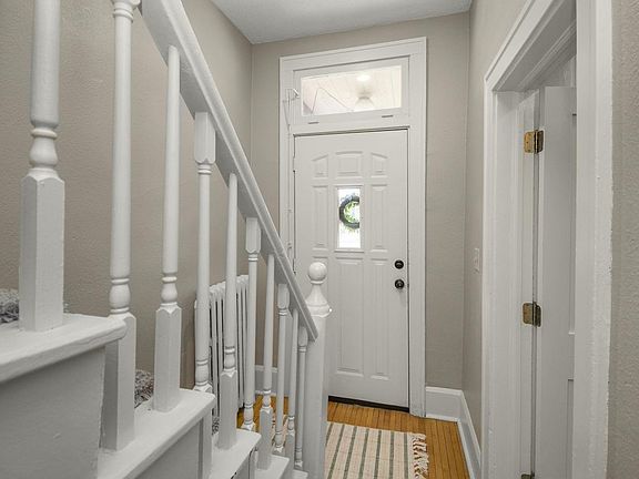 2nd image of 50 Winnipeg Ave