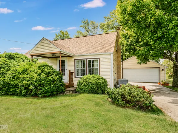 908 E Main St, Newark, IL 60541
