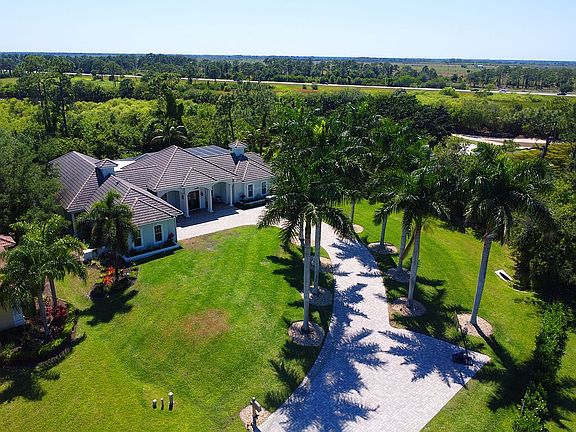 3rd image of 10520 SW Fiddlers Way