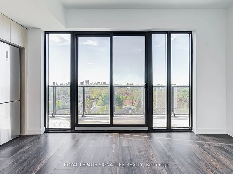 799 The Queensway #820 — Photo 19