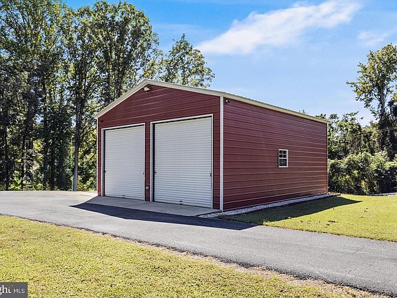 3rd image of 620 Adelina Rd