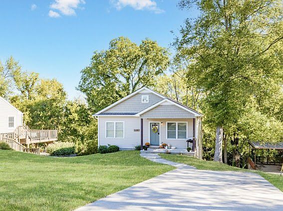 2nd image of 2224 Weona Dr