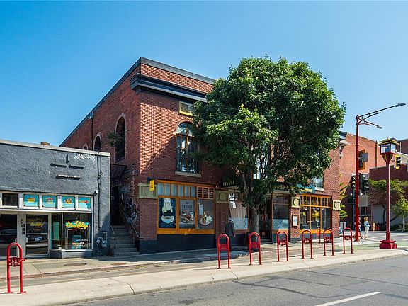 2nd image of 588 Pandora Ave #204