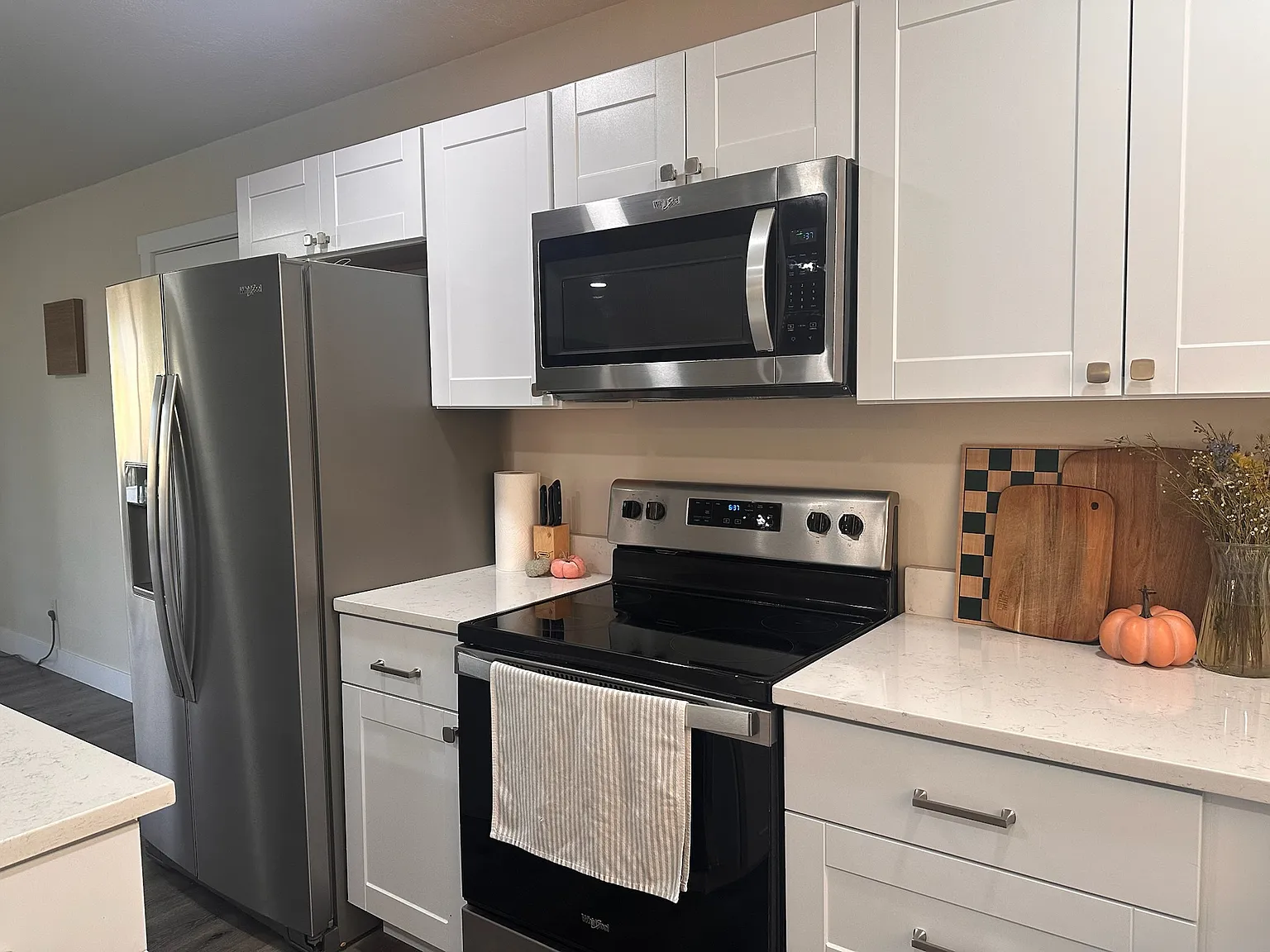 3 bed, 2.5 bath, 1800 sqft, $2,500 — Photo 4