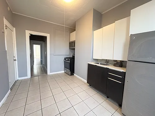 218 Bowers St #3 Photo 1
