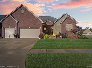 3756 Milano Ct, Rochester Hills, MI 48307
