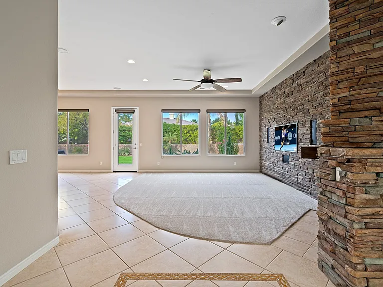 79862 Amora Dr — Photo 9