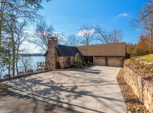746 Twin Cove Cir, Lenoir City, TN 37772
