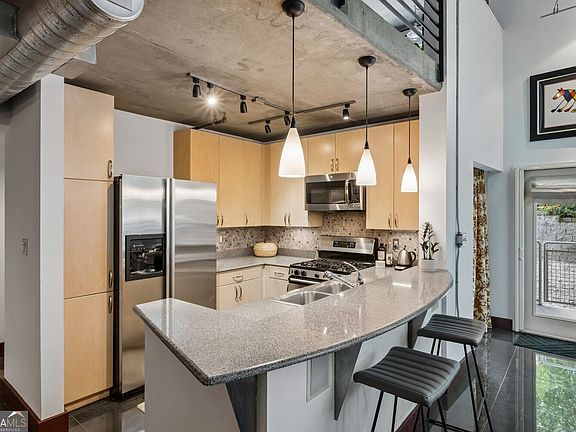 2nd image of 850 Ralph McGill Blvd NE APT 2