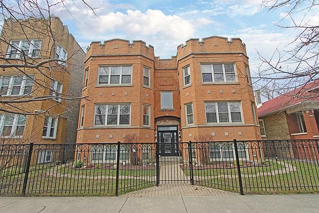 1st image of 5330 N Sawyer Ave APT 1N