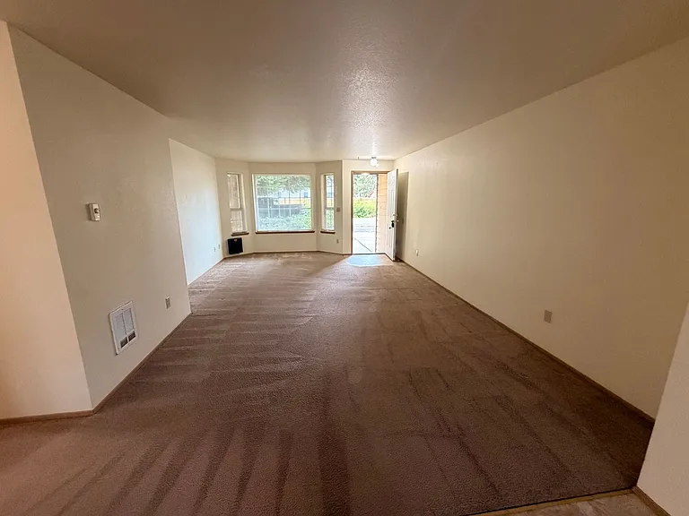 8525 44th Dr NE #1 & 2 — Photo 4