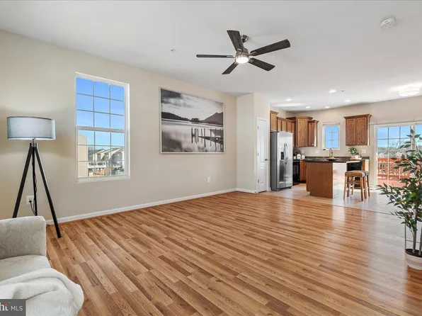 7675 Timbercross Ln, Glen Burnie, MD 21060