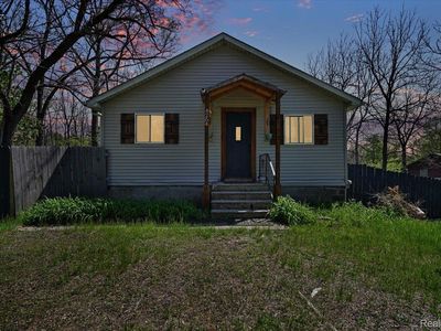 4264 Branch Rd, Flint, MI, 48506