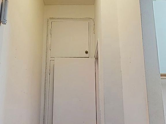 4th image of 311 E 85th St #2F