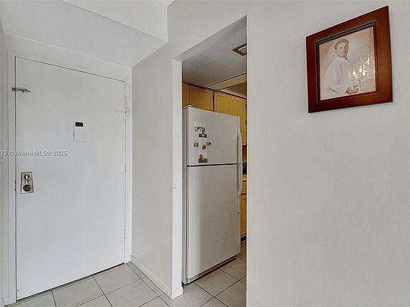 5th image of 4350 Hillcrest Dr APT 306