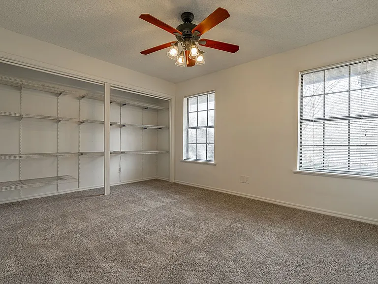 2115 W Loren Cir — Photo 11