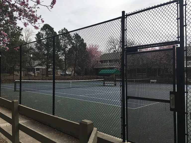 Tennis/pickle ball courts