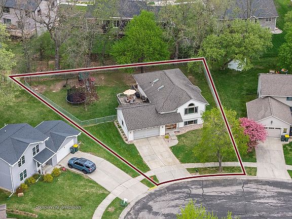 4th image of 2366 Reinhardt Ct