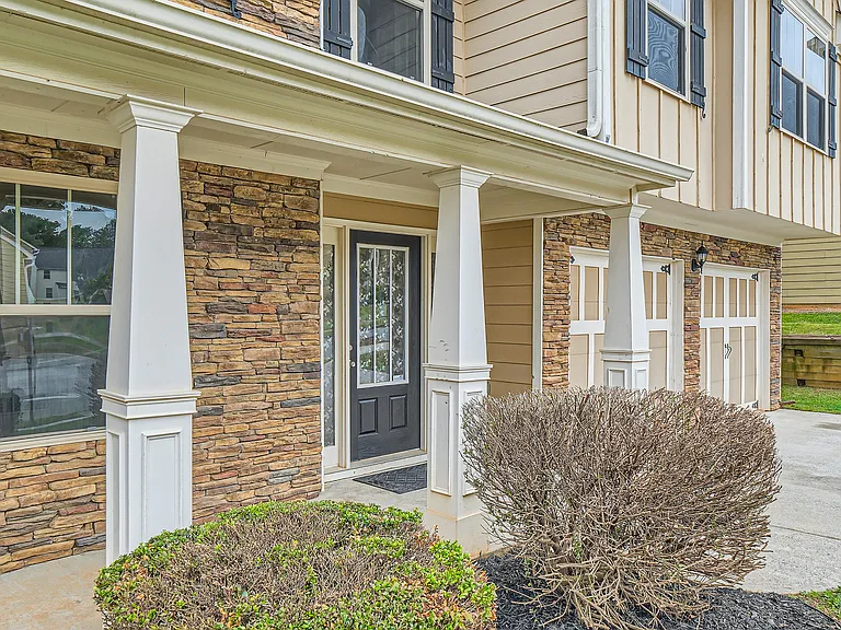 1071 McDuffie Cir — Photo 3