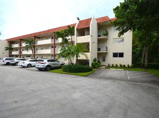 8901 S Hollybrook Blvd APT 101, Hollywood, FL 33025