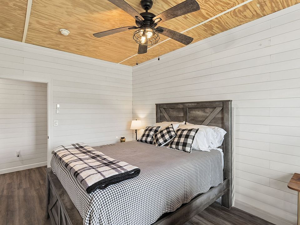 43rd image of 1818 Preacher Holt Rd