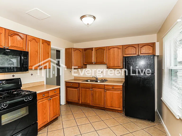 8436 Flamingo Ln — Photo 7