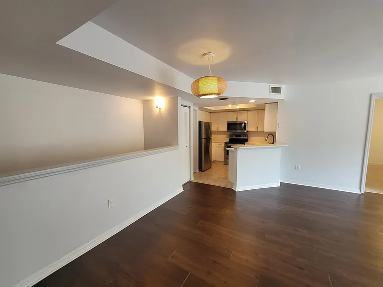 4163 N Haverhill Rd #1204 — Photo 4