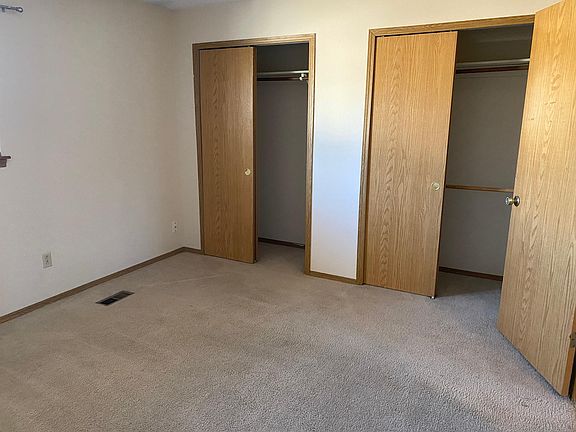 5th image of 7961 Lexington Park Dr
