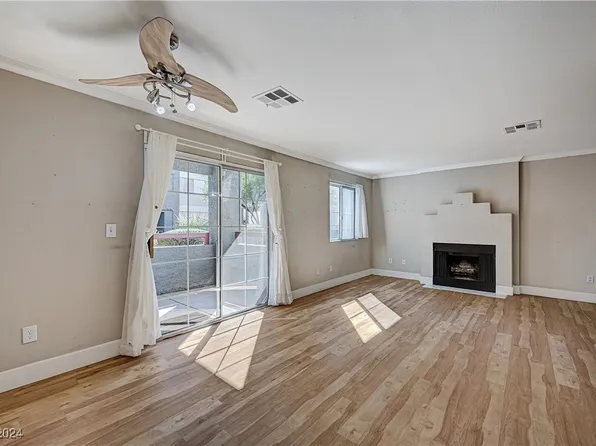 8600 W Charleston Blvd APT 1092, Las Vegas, NV 89117