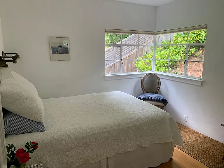 77 Marguerite Ave — Photo 17