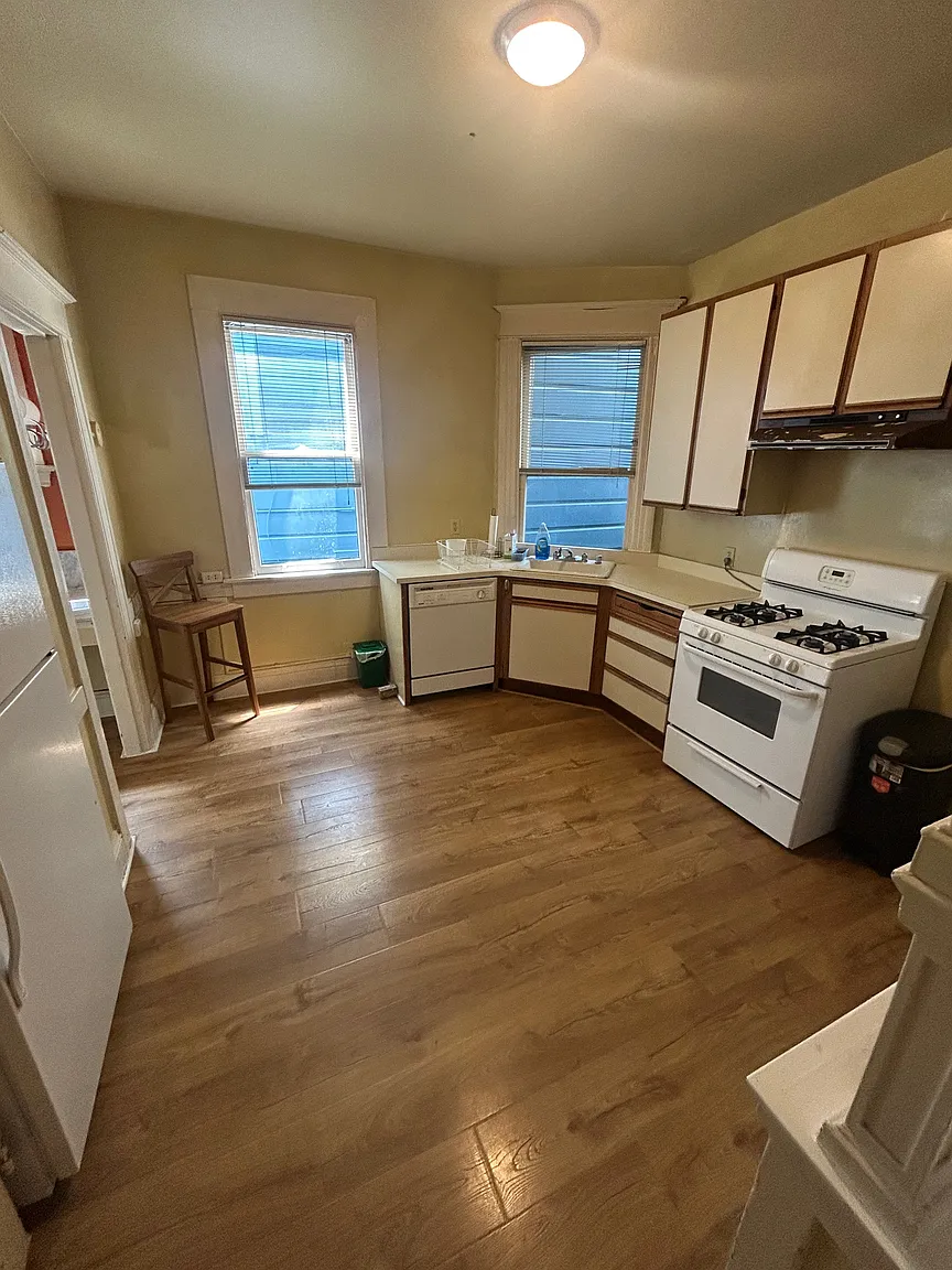 850 Stanyan St APT 2 photo 1