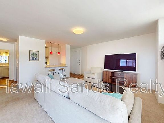 3rd image of 2442 Kuhio Ave APT 702