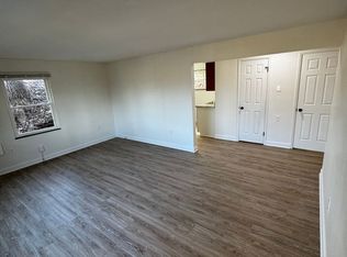 16 Barrington Rd APT 2W, Covington, KY 41011