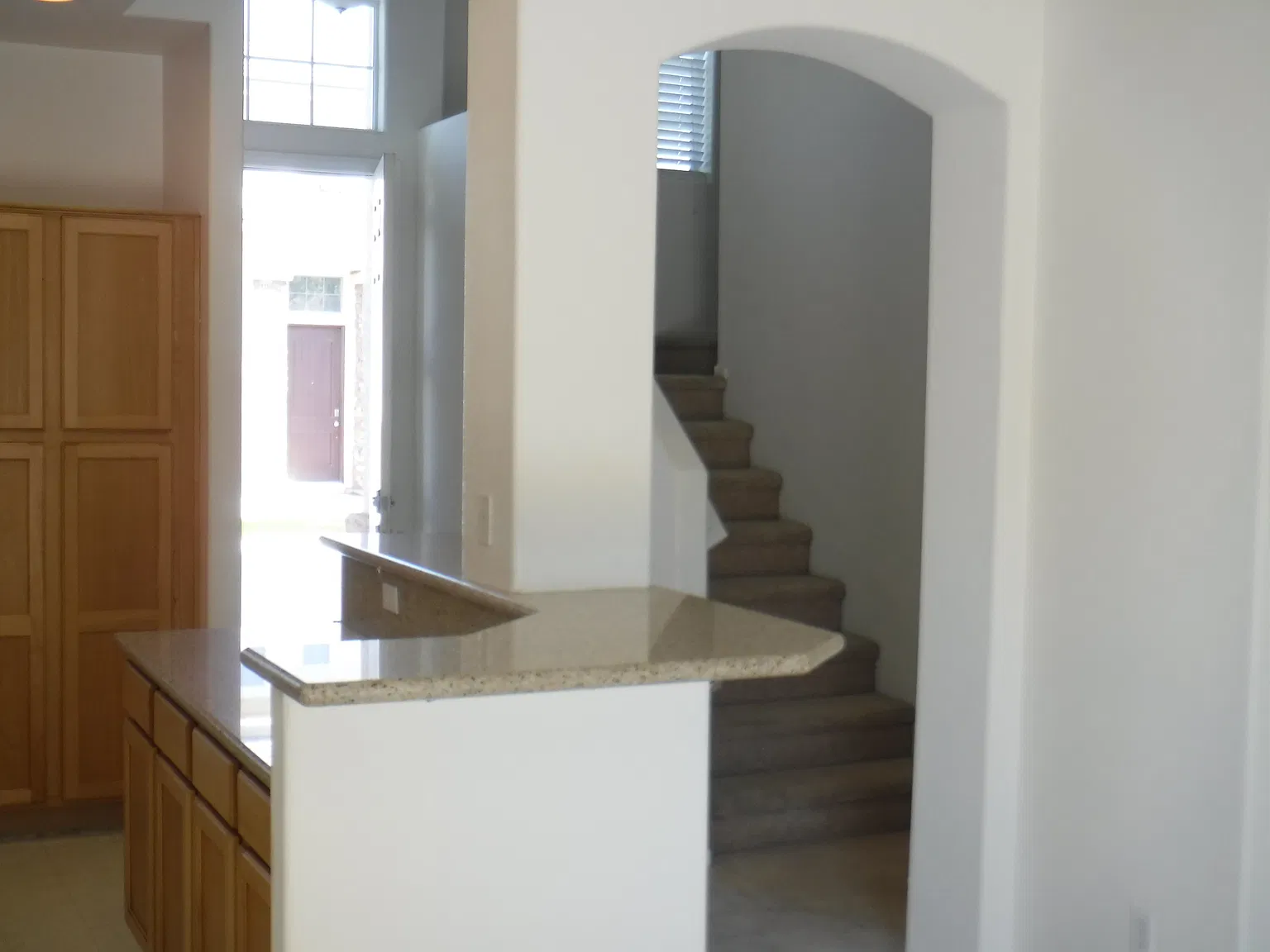 3 bed, 2.5 bath, 1408 sqft, $2,000 — Photo 3