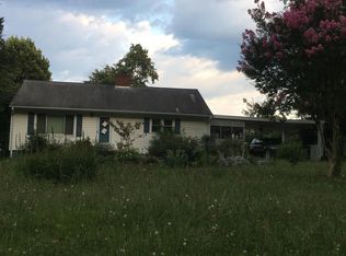 5391 Pine View Dr, Winston Salem, NC 27105