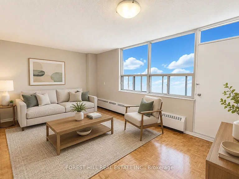 165 Barrington Ave #101 — Photo 2